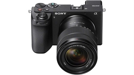 Sony A6700 + 18-135/3,5-5,6 OSS