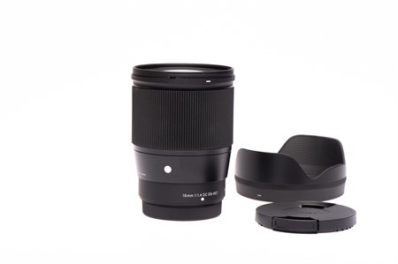 Beg Sigma 16/1,4 DC DN Fuji X