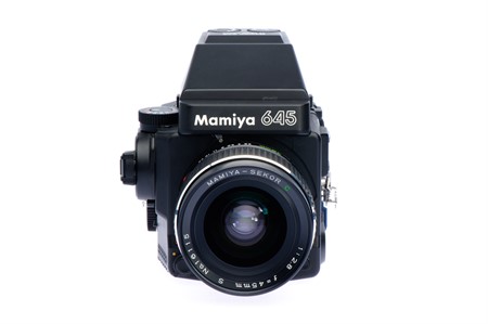 Beg Mamiya 645 + Mamiya Sekor C 45/2,8 S +2 st MAG + AE Prism